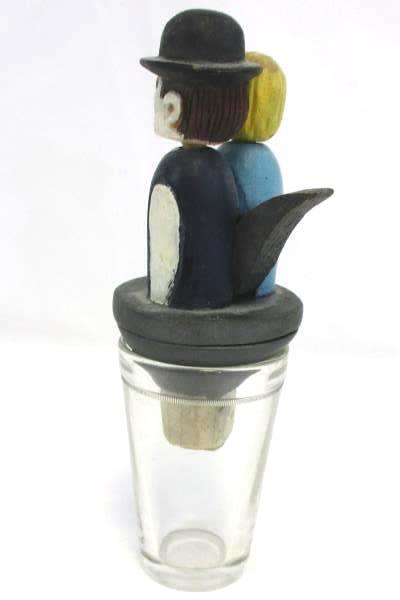 VINTAGE HAND CARVED WOODEN MECHANICAL BOTTLE STOPPER CORK