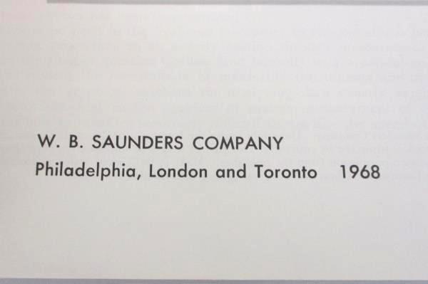 Vintage 1968 Discovery in Physics Leonard Greenberg W.B. Saunders Co.