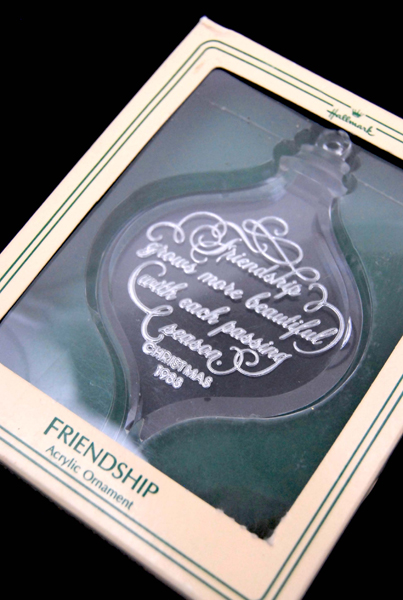HALLMARK KEEPSAKE 1983 Friendship Ornament