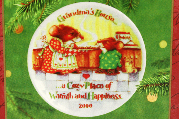 Hallmark Keepsake Ornament Grandma's House Collector's Plate 2000 Fine Porcelain
