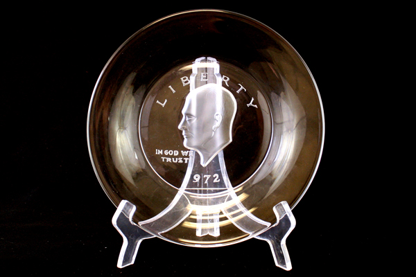 8" Dime Impression Clear Glass 1972 Liberty Collectible Plate No. 563