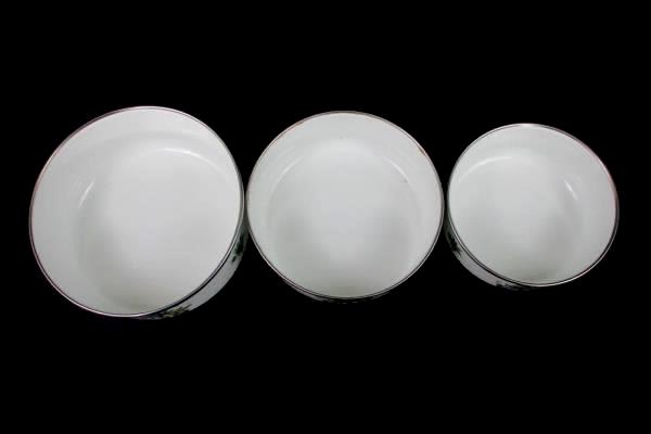 3 Nikko Ceramics Inc "Christmastime" Ceramic Over Metal Nesting Bowls
