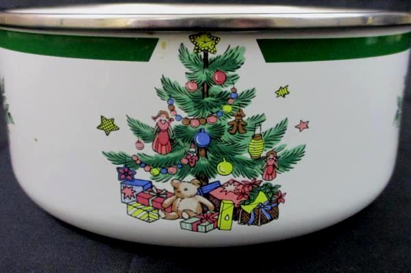 3 Nikko Ceramics Inc "Christmastime" Ceramic Over Metal Nesting Bowls