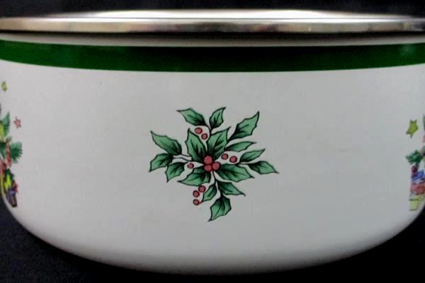 3 Nikko Ceramics Inc "Christmastime" Ceramic Over Metal Nesting Bowls