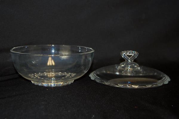 Mid-Century Vero Clear Glass Serving Bowl With Scallop Edge Triangle Handle Lid
