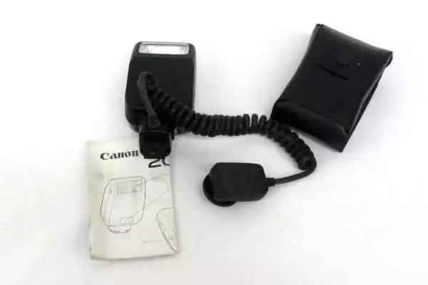 Canon EOS Rebel 35-80mm Camera 200e Speedlite Flash Slave Off Shoe Cord Case Bag
