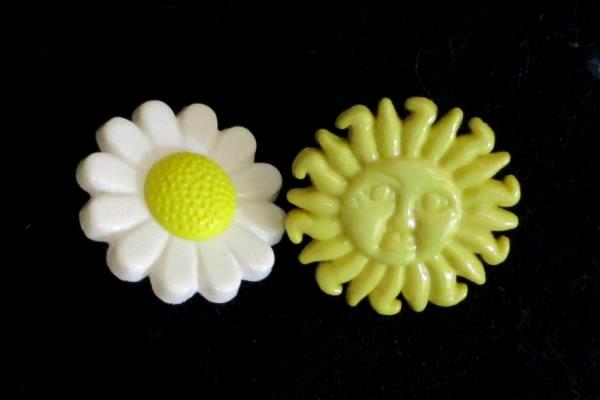 Lot of 6 Vintage Unique Sewing Buttons 3 Different Flowers Sun Dog Bone Chef Hat