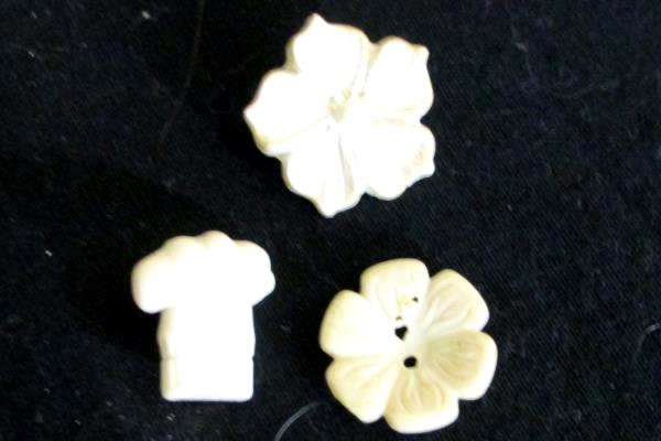 Lot of 6 Vintage Unique Sewing Buttons 3 Different Flowers Sun Dog Bone Chef Hat
