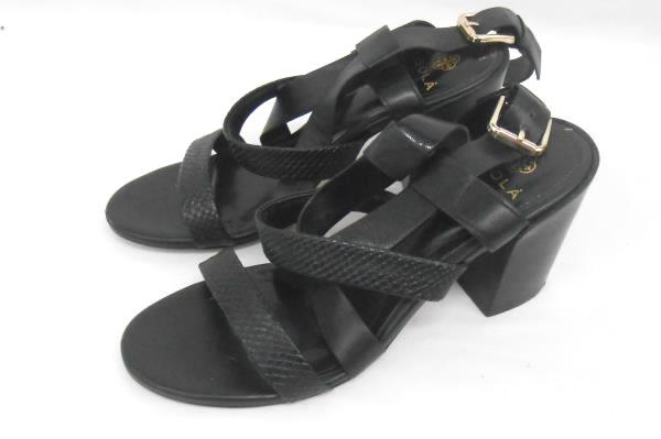 Isola Black Leather Strappy Heels Women's Size 8.5 Falmouth Chunky Heels