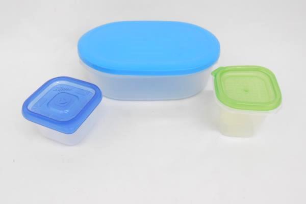Kids In The Kitchen Lot- 2 Kid Cookbooks Measuring Cups Spoons Utensils
