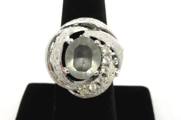 Vintage Uncas Hallmark Sterling CZ Cocktail Ring Costume Jewelry Size 8