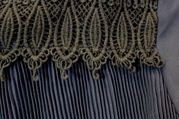 Women's Dark Blue Black Long Sleeve Scoop Neck Blouse Shirt By H&M Size 6