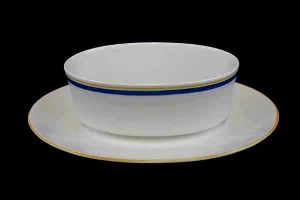 Villeroy & Boch China Carrousel Blue Gold Bands Gravy Boat Attached Underplate
