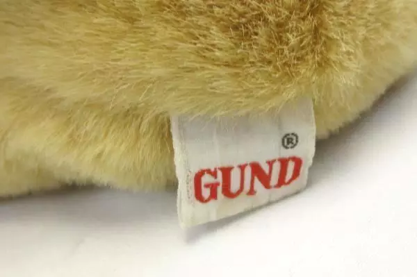 Vintage 1984 Gund Stuffed Bear Baseball Uniform and Cap Gundtown Huggers 2129