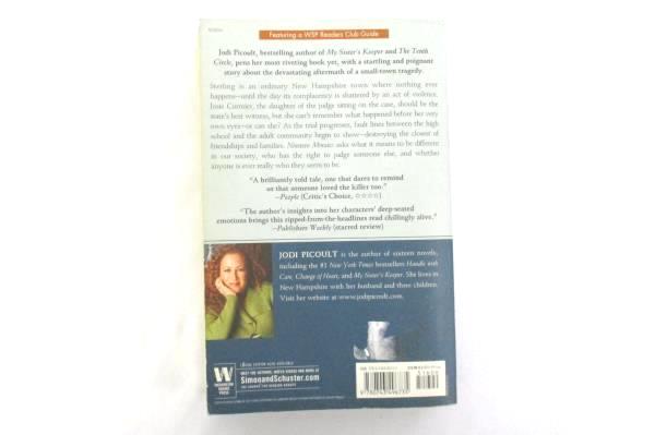 Nineteen Minutes by Jodi Picoult 2007 Paperback