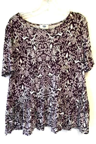 Women's Burgundy White Short Sleeve Floral Animal Print Shirt by Old Navy Size M