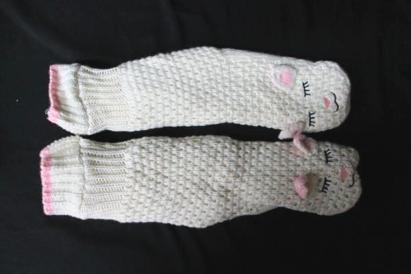 Winter Wardrobe Accessories Lot 2 Pieces Soft Scarf Jane & Bleeckner Slip Socks